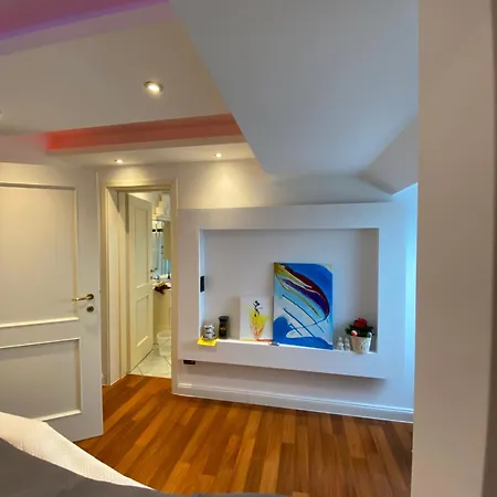Privatzimmer In Atelier Homestay szállás *